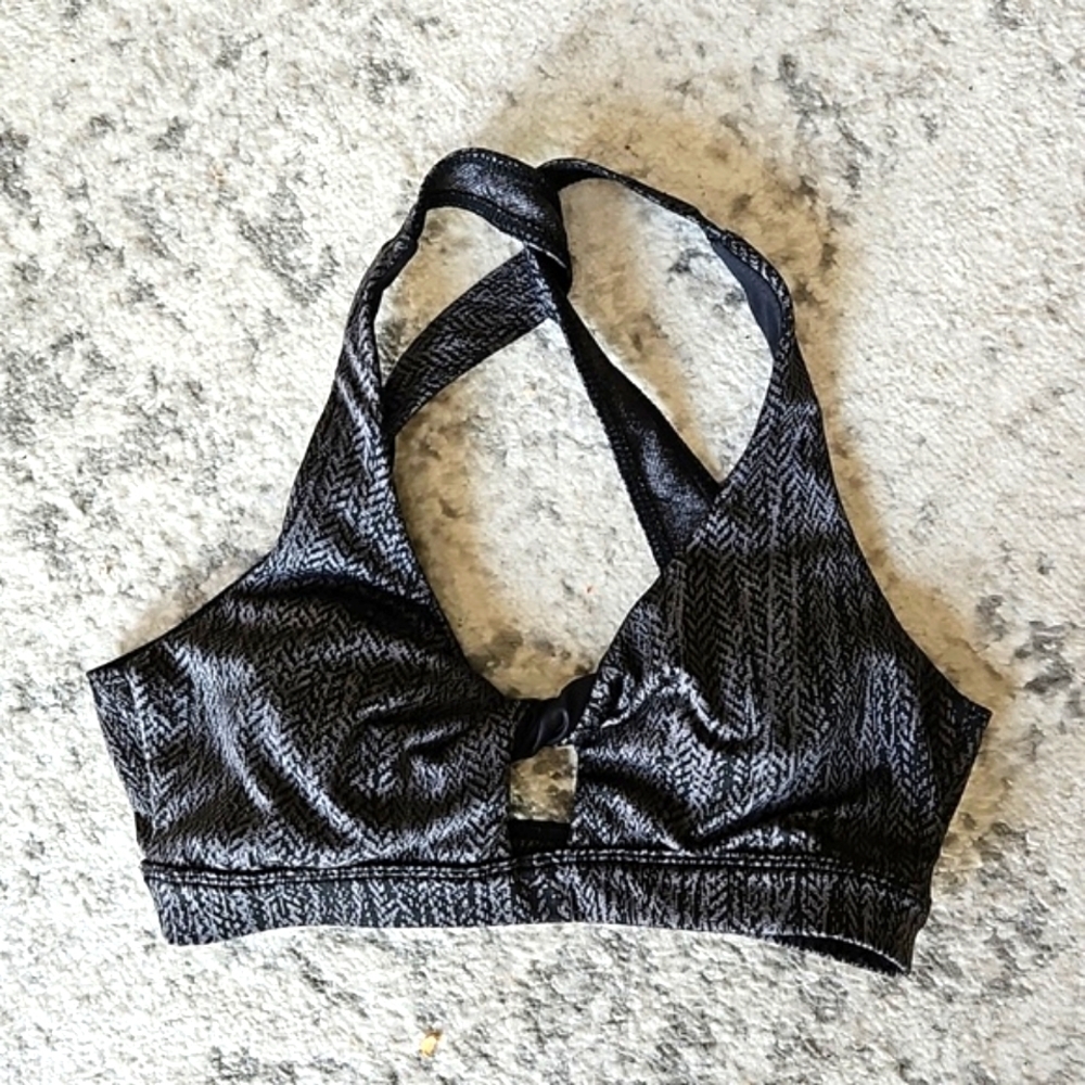 BuffBunny tire print twisted open back tire print sports bra